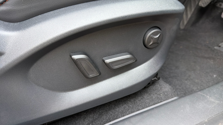 MG HS 1.5 T-GDI Trophy 5dr Petrol Hatchback